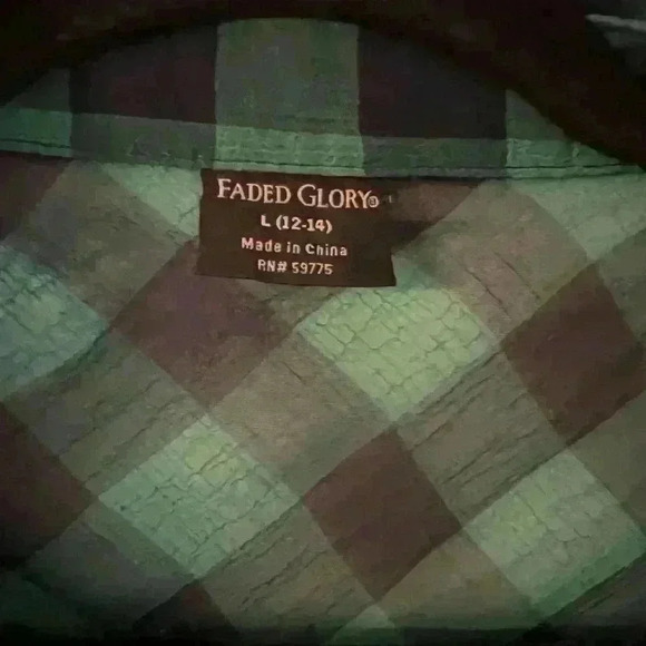 Free Vest included with checked shirt size L (H100) - Picture 3 of 16